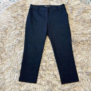 Elizabeth and James capri work pants size 2